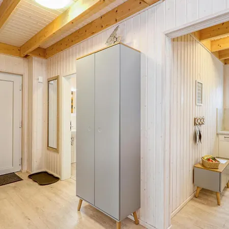 Stunning In Ostseeresort With Sauna Prázdninový dům Olpenitz
